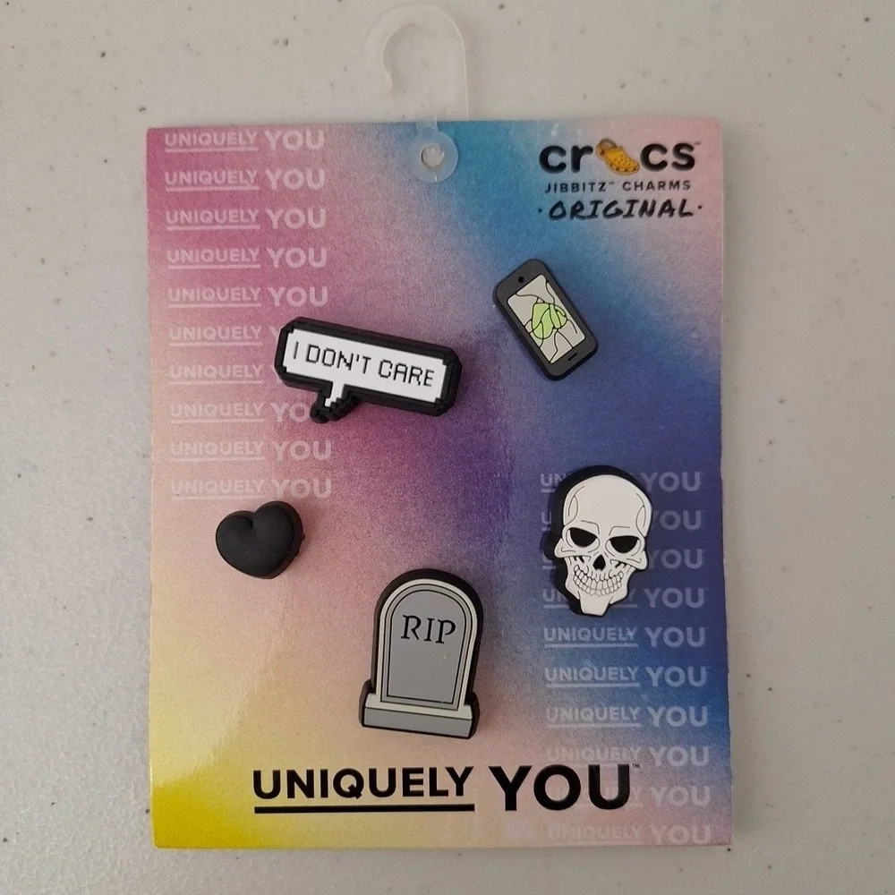 Crocs Charms Jibbitz Uniquely You Ghosting Halloween Holiday, 5 Pack, NEW